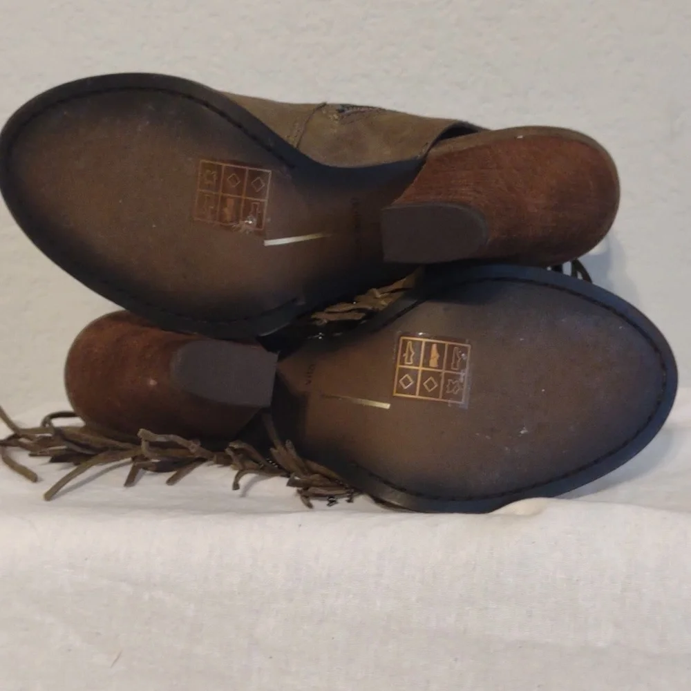 Dolce Vita Noralee Ankle Boots in Olive Nubuck. Size 7.5 EUC - Picture 8 of 15